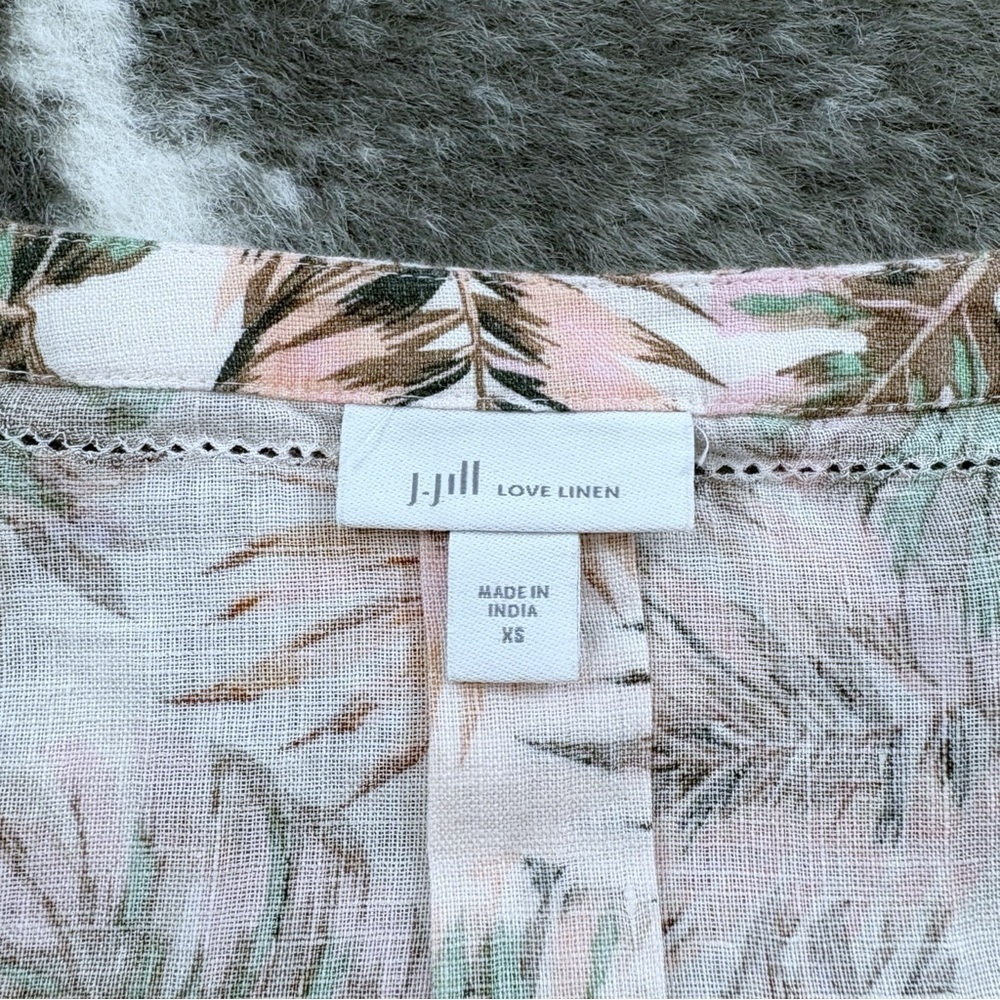 J. Jill Love Linen Flounce Sleeve Blouse - Picture 3 of 9